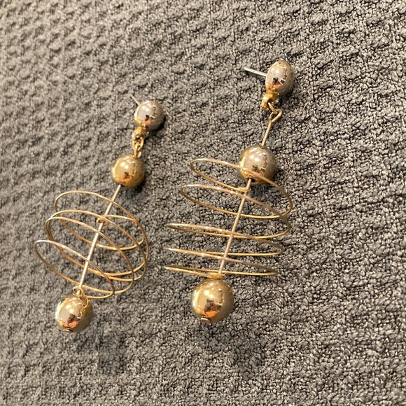 Funky vintage earrings - Picture 2 of 3